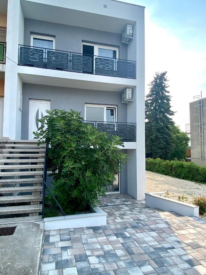 Azur Panorama Apartman Alsoors Exterior photo