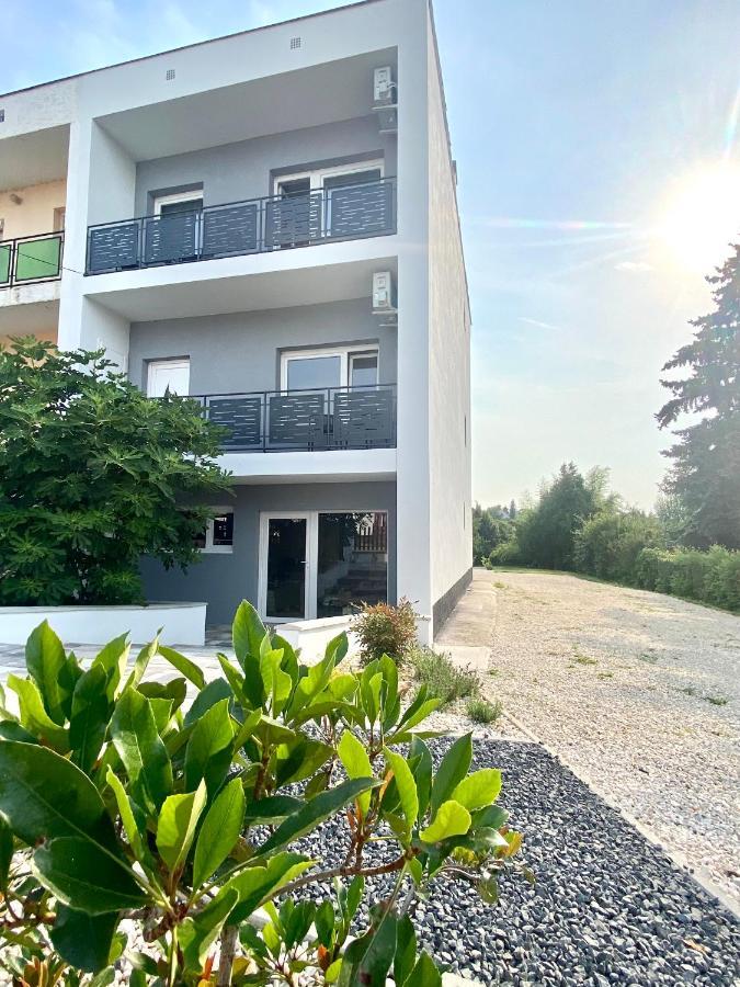 Azur Panorama Apartman Alsoors Exterior photo