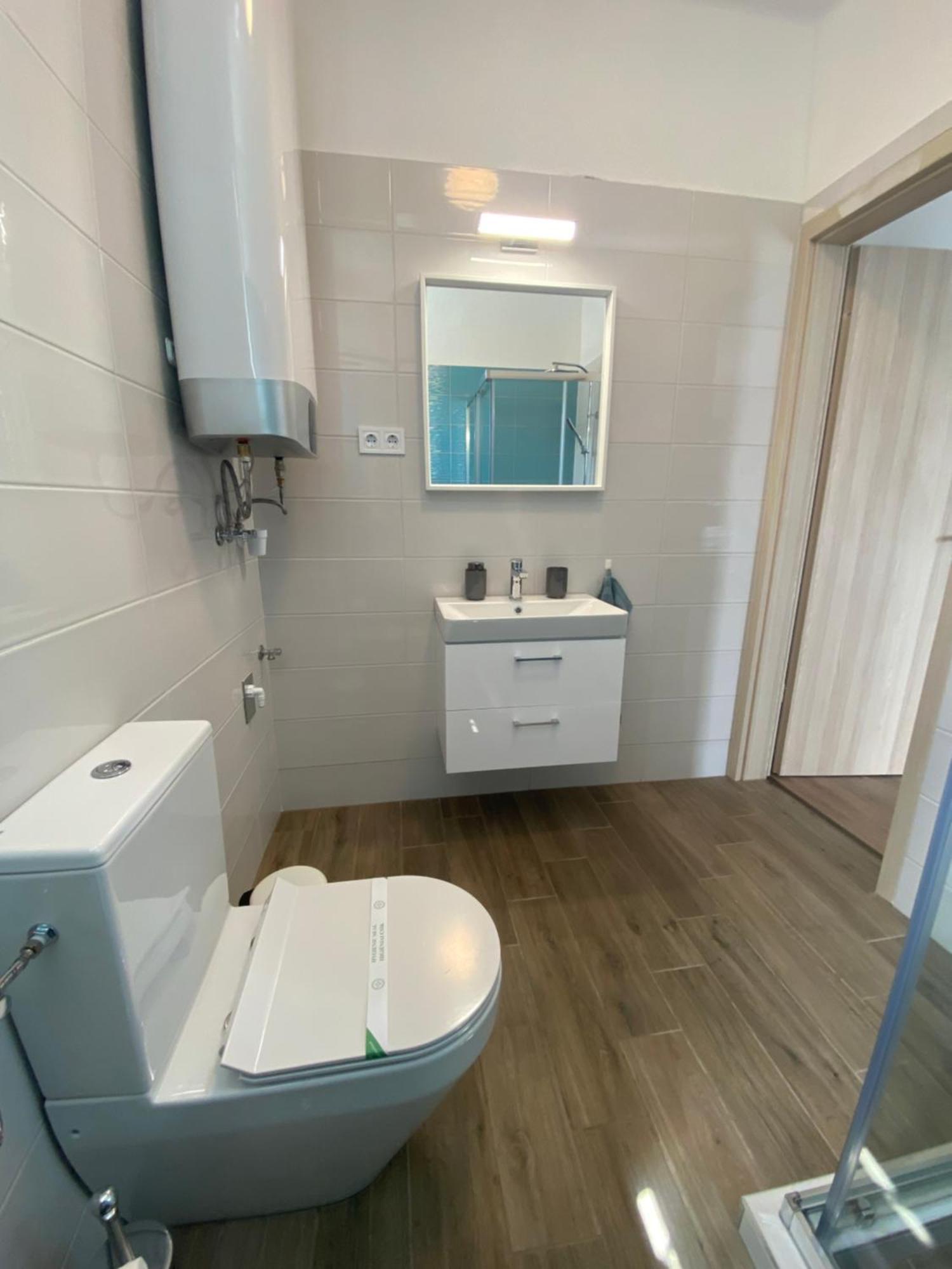 Azur Panorama Apartman Alsoors Exterior photo
