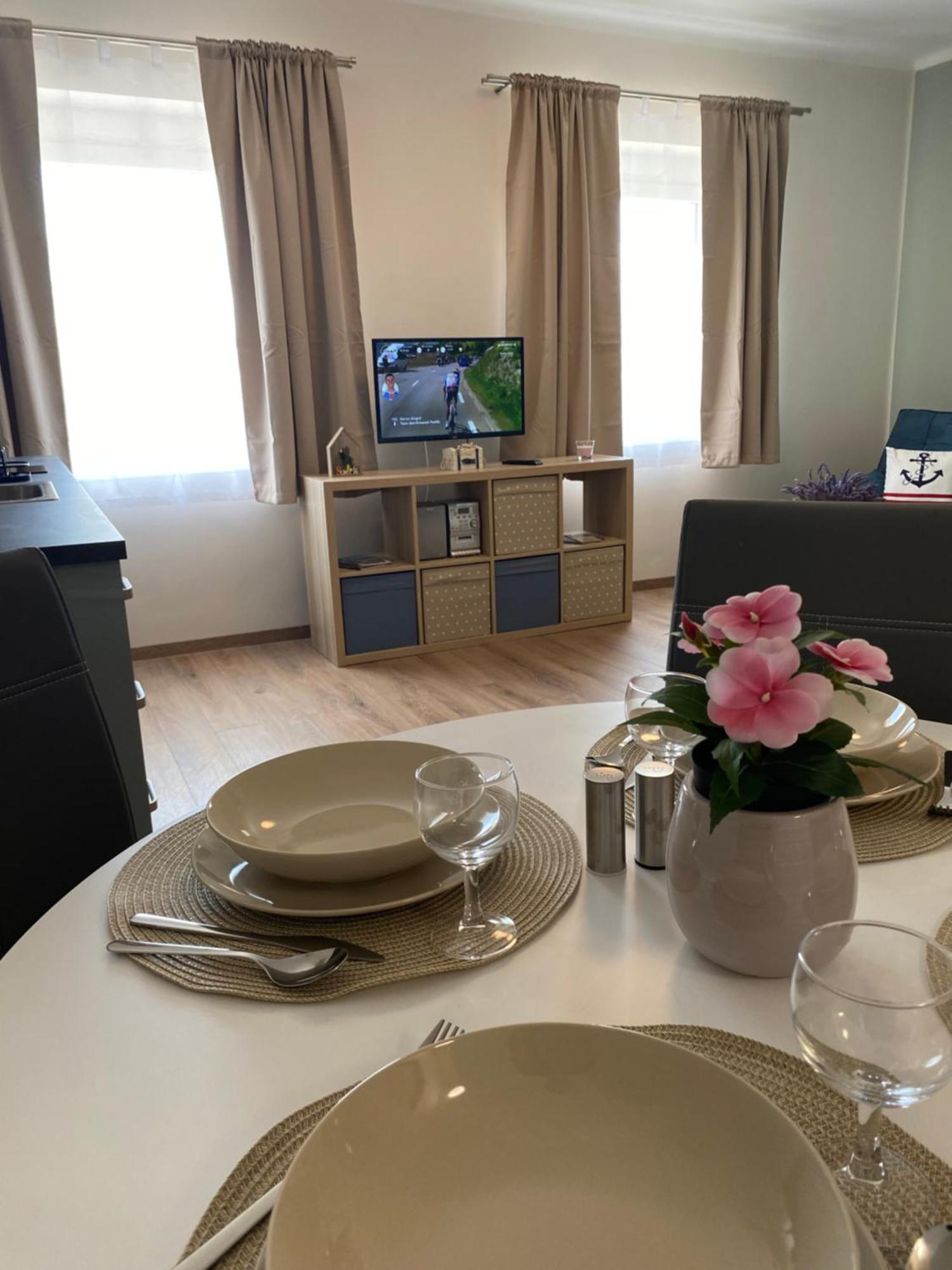 Azur Panorama Apartman Alsoors Exterior photo