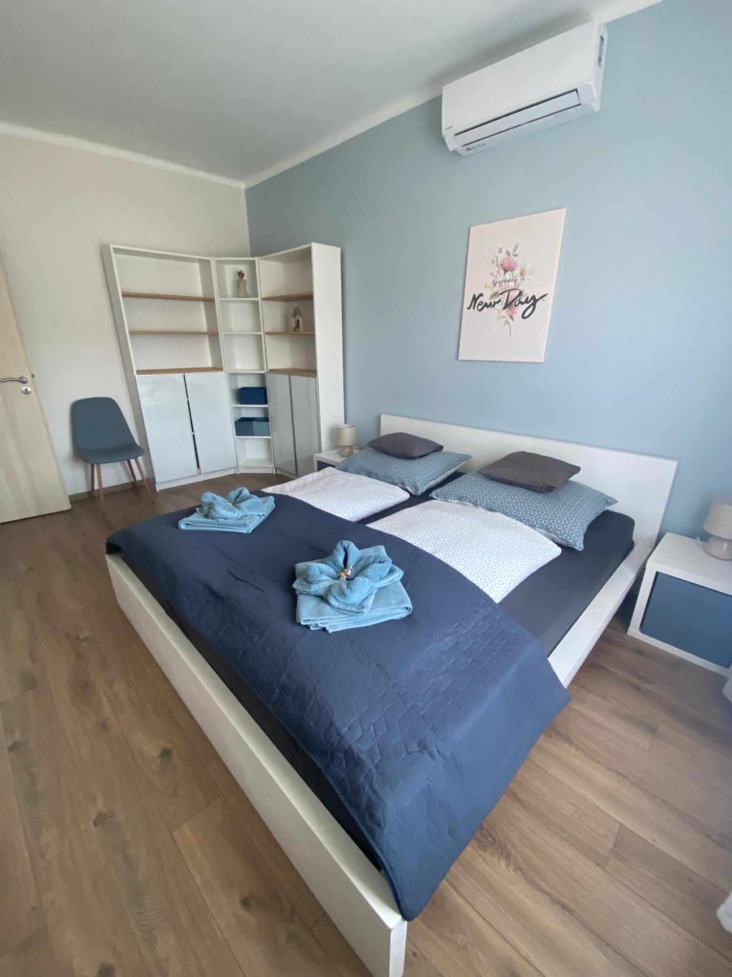 Azur Panorama Apartman Alsoors Exterior photo